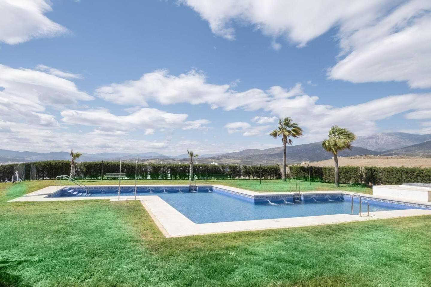 Relaxation, Golf & Beach Caleta De Velez Esterno foto
